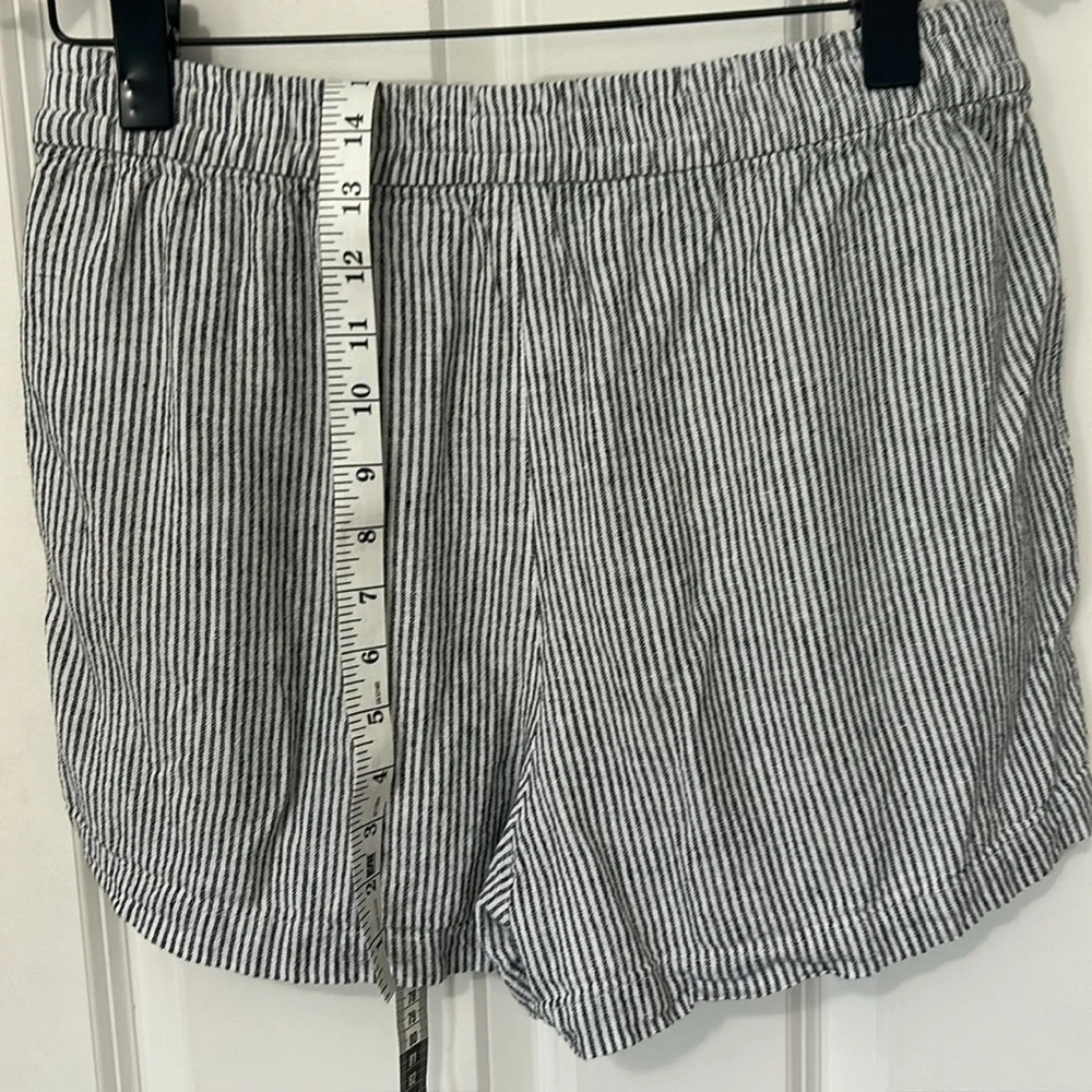 J. Crew Black and White Striped elastic High Waist Shorts size small